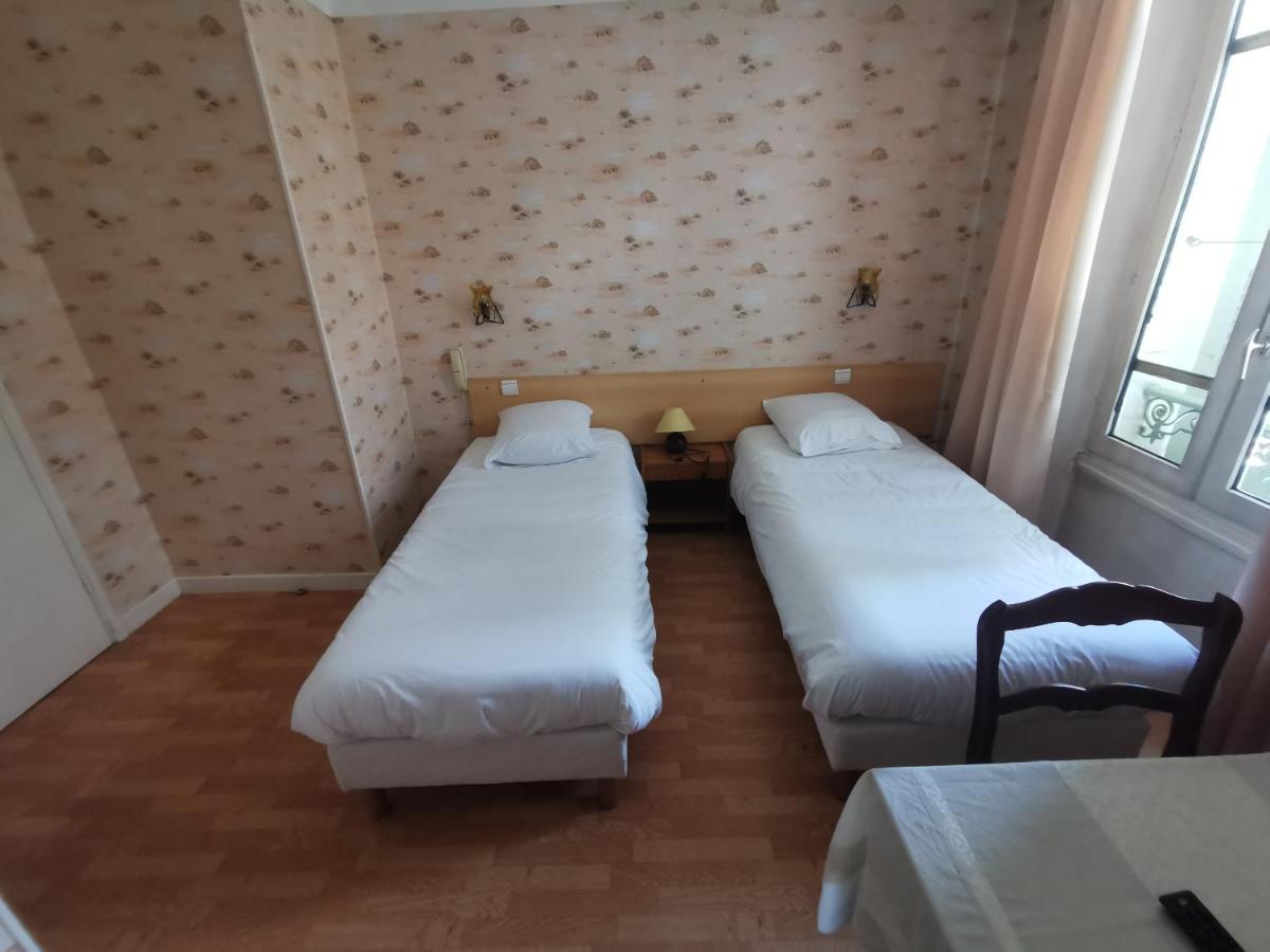 אמבראן Hotel Le Tourisme מראה חיצוני תמונה