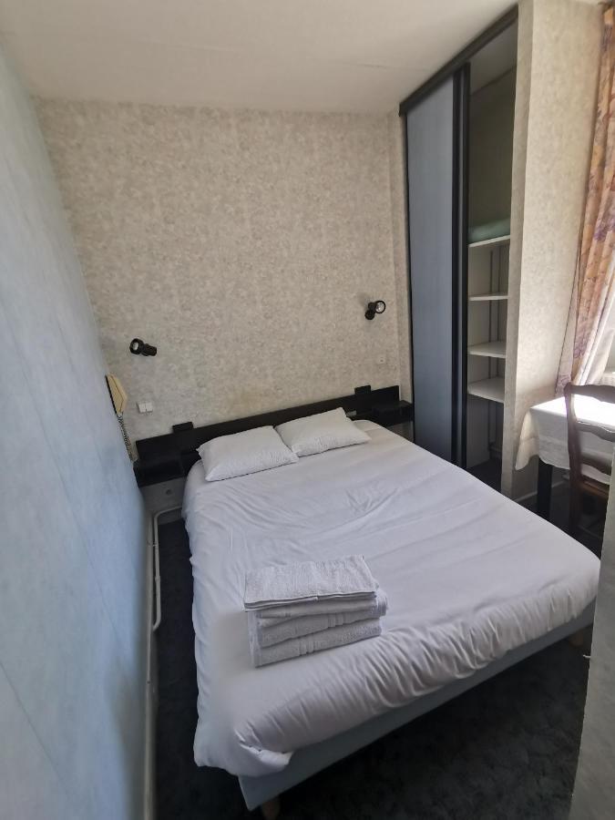 אמבראן Hotel Le Tourisme מראה חיצוני תמונה